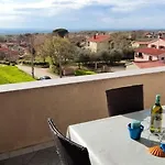 Apartman Lorena *
